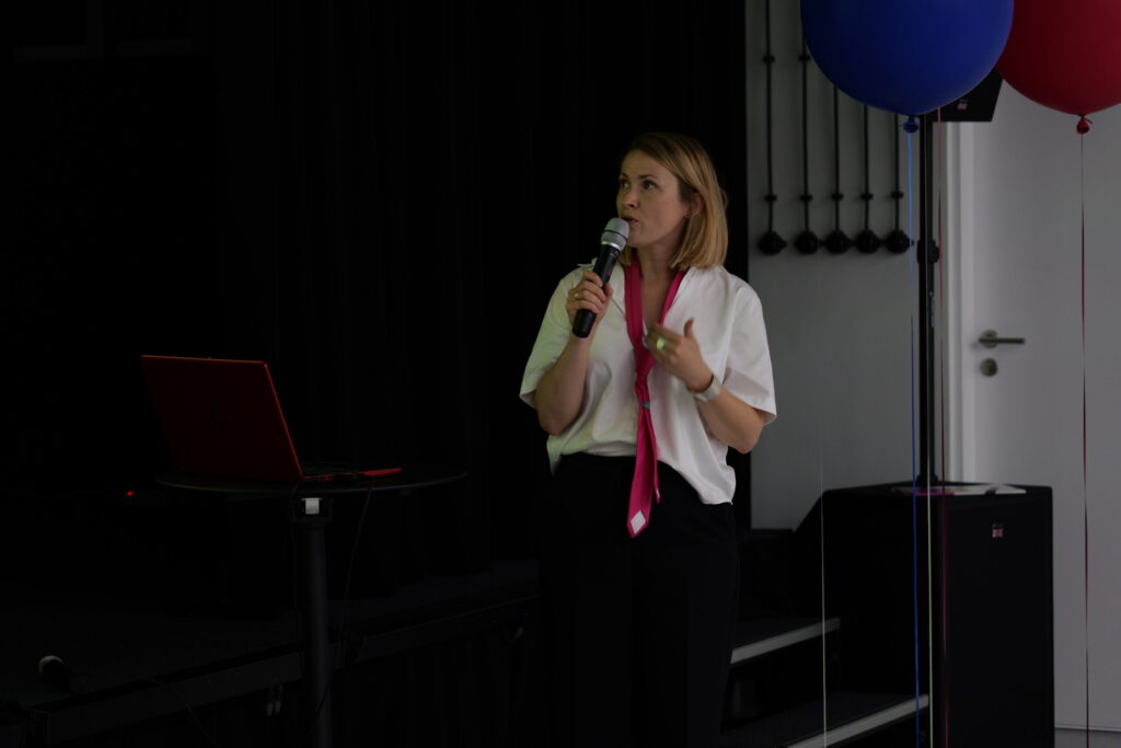P1004767