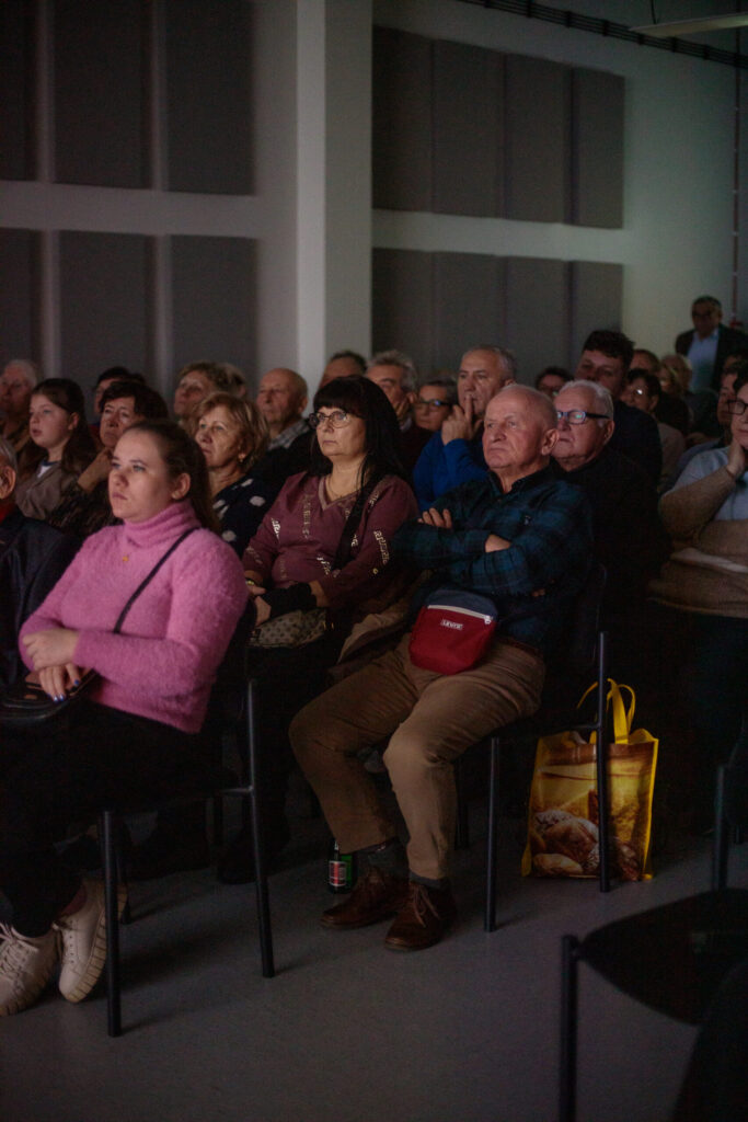 138